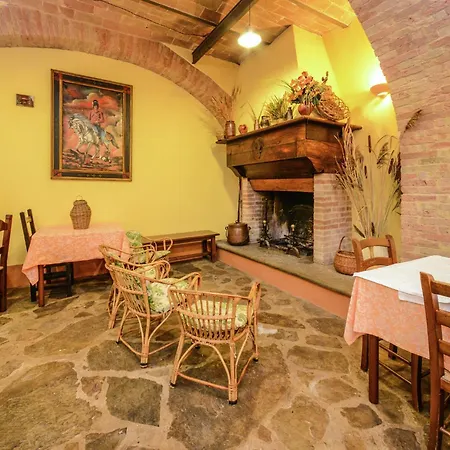 Holiday home Stunning Holiday Home In Umbria With Jacuzzi Monte Santa Maria Tiberina