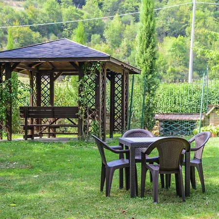 Stunning Holiday Home In Umbria With Jacuzzi Holiday home *