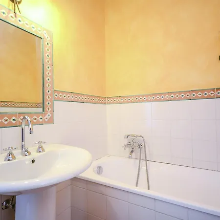 Σπίτι διακοπών Stunning In Umbria With Jacuzzi *