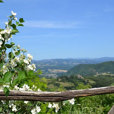 Σπίτι διακοπών Stunning In Umbria With Jacuzzi