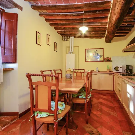 Σπίτι διακοπών Stunning In Umbria With Jacuzzi